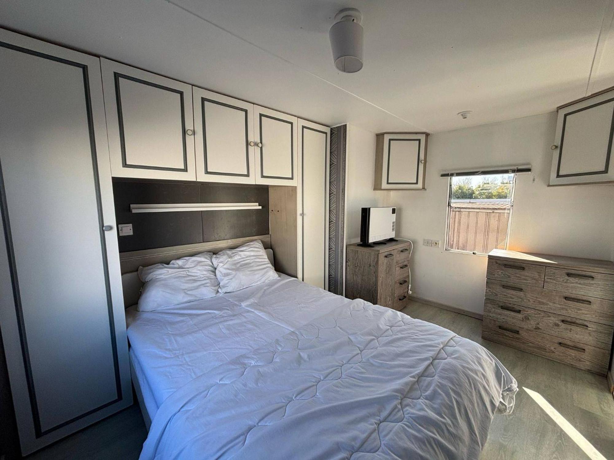 Mobile Home Au Camping New Vennepark Harendijk 外观 照片
